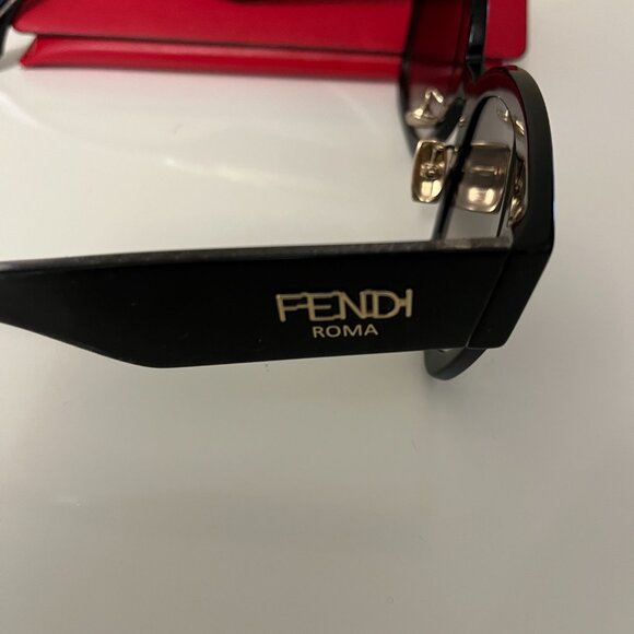 Fendi Sunglasses - Picture 3 of 6